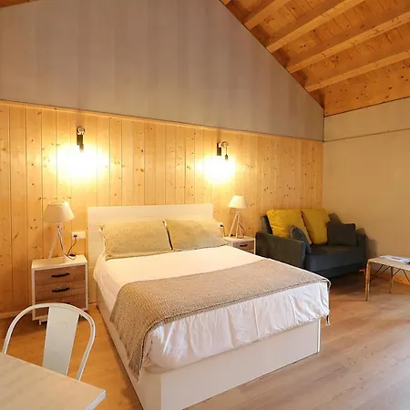 Aloia Nature, Forestal شقة